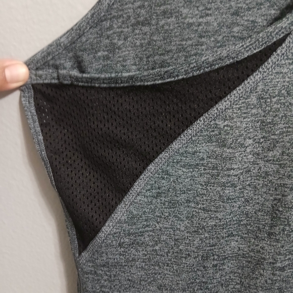 Nike Women's Gray Tank Top - Picture 7 of 11